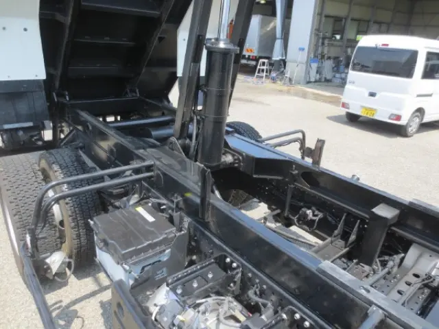 いすゞ フォワード 2RG-FRR90S3(2WD)の写真13