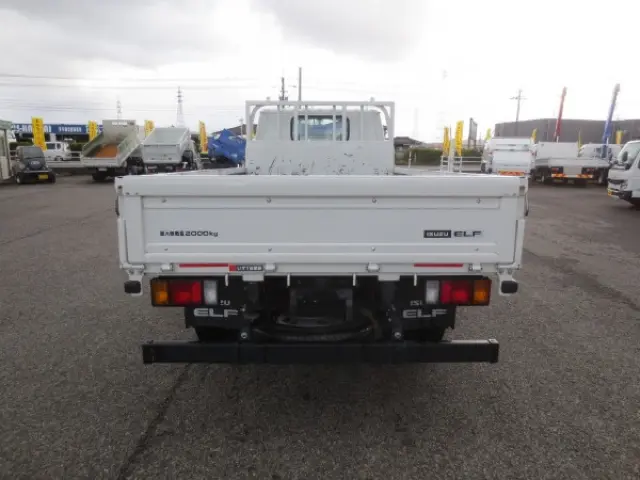 いすゞ エルフ 2RG-NKR88R(2WD)の写真7