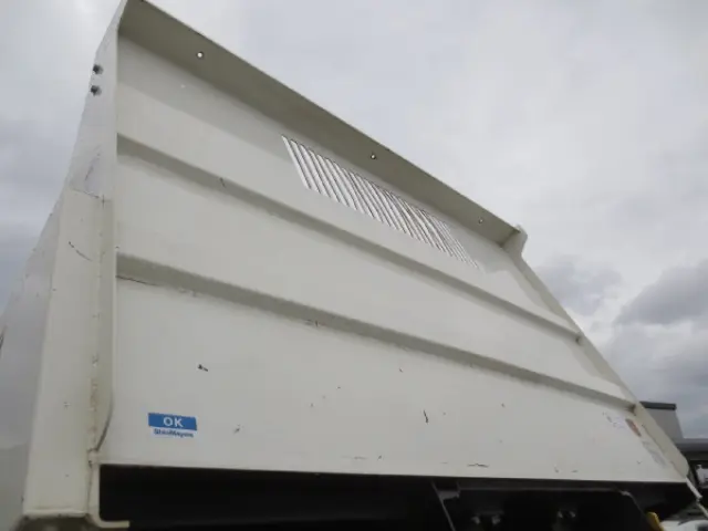 日野 デュトロ 2RG-XZU600T(2WD)の写真13