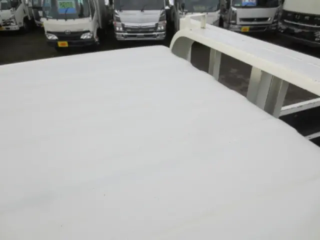 いすゞ エルフ 2RG-NKR88R(2WD)の写真17