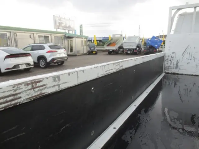 いすゞ エルフ 2RG-NKR88R(2WD)の写真19