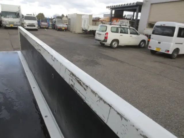 いすゞ エルフ 2RG-NKR88R(2WD)の写真20