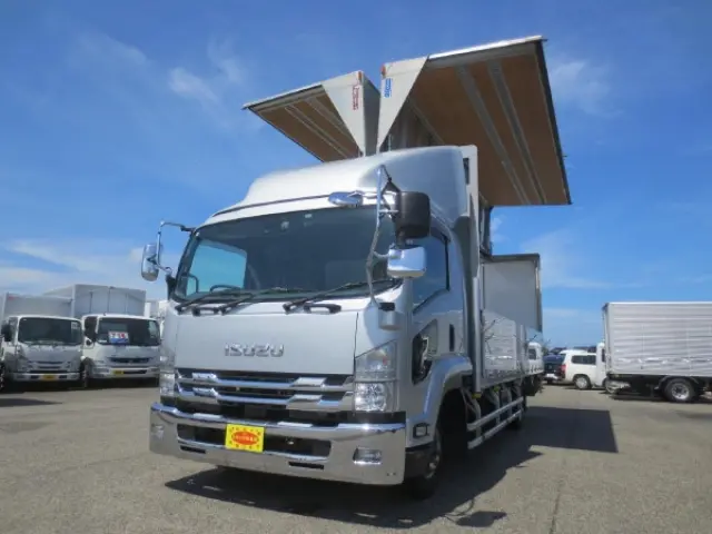 いすゞ フォワード 2RG-FRR90T2(2WD)の写真1