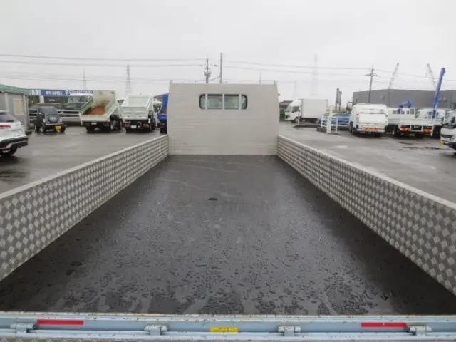 三菱 キャンター 2RG-FEB50(2WD)の写真10