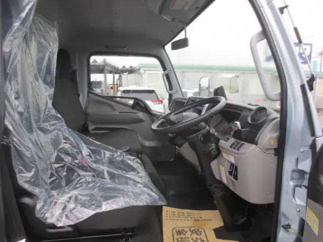 三菱 キャンター 2RG-FEB50(2WD)の写真12