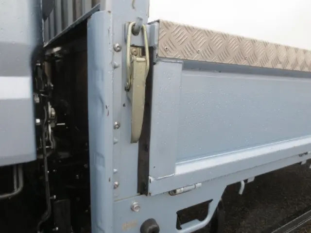 三菱 キャンター 2RG-FEB50(2WD)の写真22