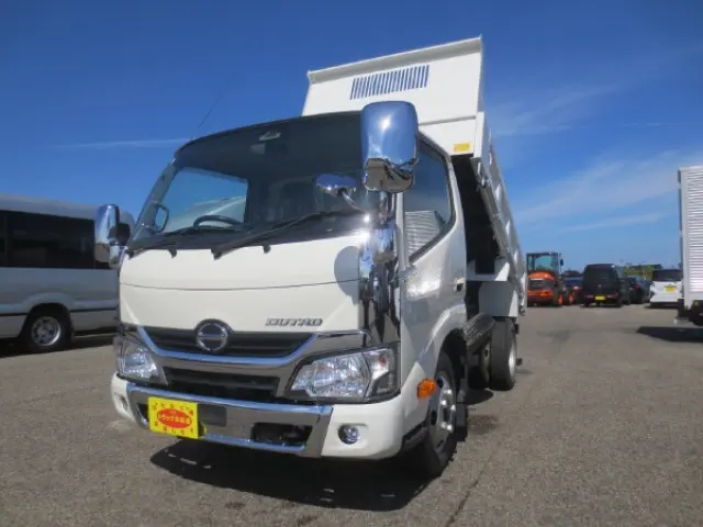 日野 デュトロ TKG-XZU630T(2WD)の写真1