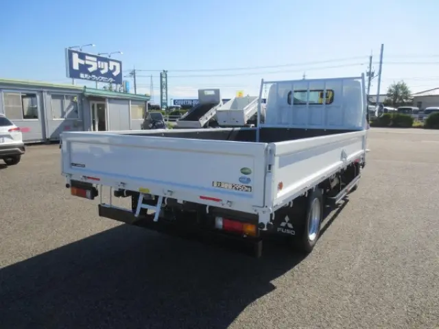 三菱 キャンター 2RG-FEB50(2WD)の写真4