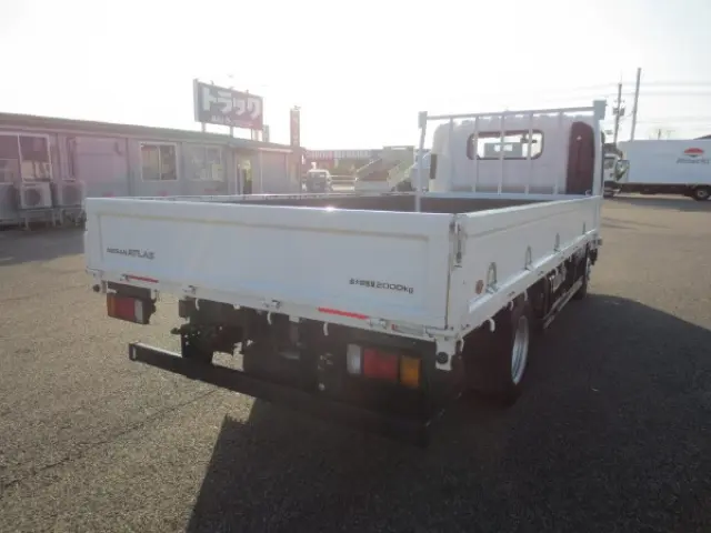 日産 アトラス 2RG-APR88AR(2WD)の写真4