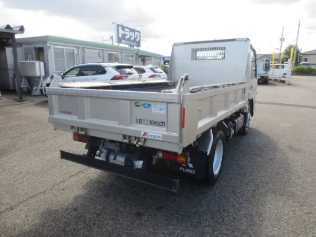 三菱 キャンター 2PG-FBA60(2WD)の写真4