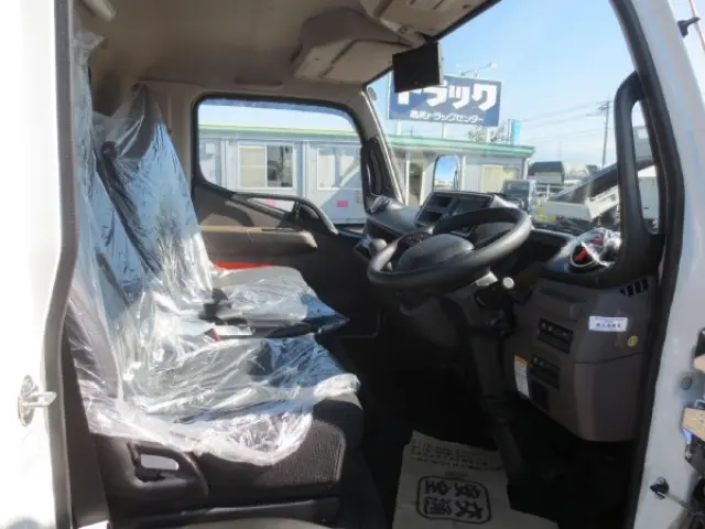 三菱 キャンター 2RG-FEB50(2WD)の写真12