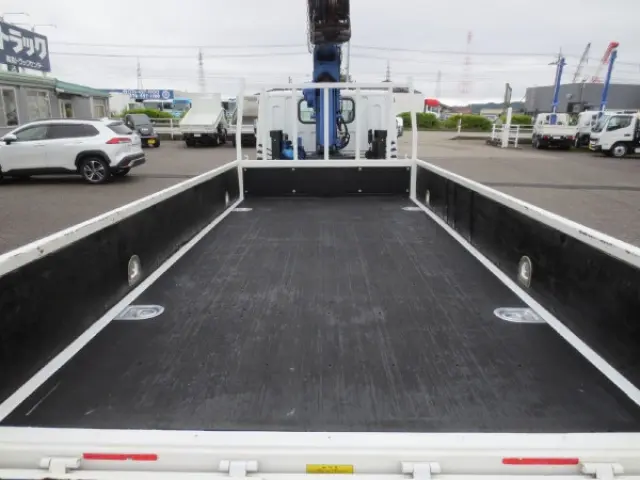 三菱 キャンター TPG-FEA50(2WD)の写真10