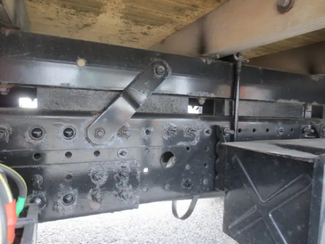 三菱 キャンター TPG-FEA50(2WD)の写真13