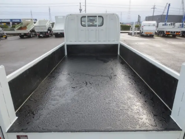 三菱 キャンター 2TG-FBA00(2WD)の写真10