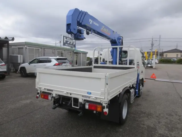 トヨタ ダイナ 2KG-XZU605(2WD)の写真4