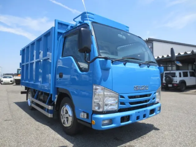 いすゞ エルフ TRG-NKR85A(2WD)の写真2