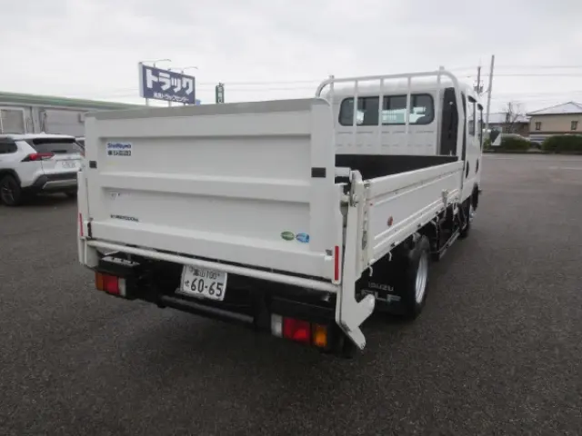 いすゞ エルフ 2RG-NPR88AR(2WD)の写真4