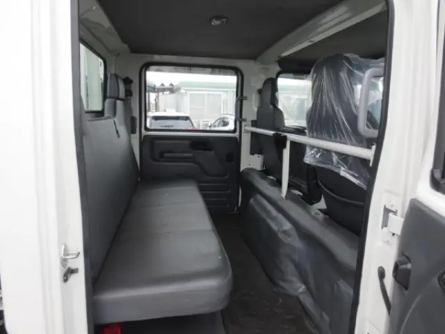 いすゞ エルフ 2RG-NPR88AR(2WD)の写真14