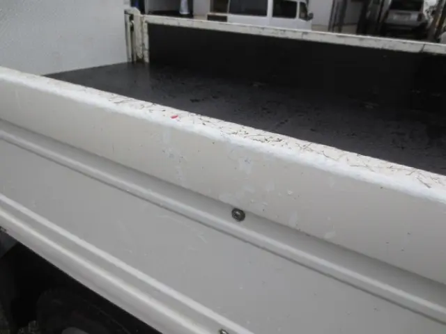 いすゞ エルフ 2RG-NPR88AR(2WD)の写真22