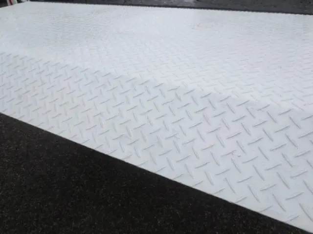 いすゞ エルフ 2RG-NPR88AR(2WD)の写真23