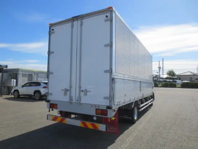 いすゞ フォワード 2RG-FRR90S2(2WD)の写真4