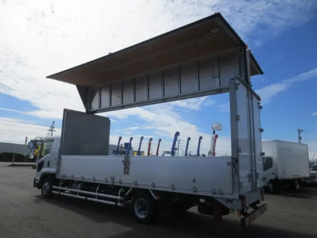 いすゞ フォワード 2RG-FRR90S2(2WD)の写真11