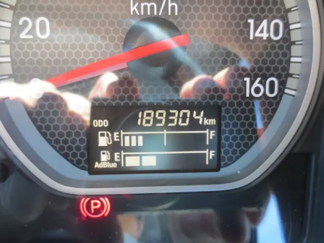 いすゞ フォワード 2RG-FRR90S2(2WD)の写真15