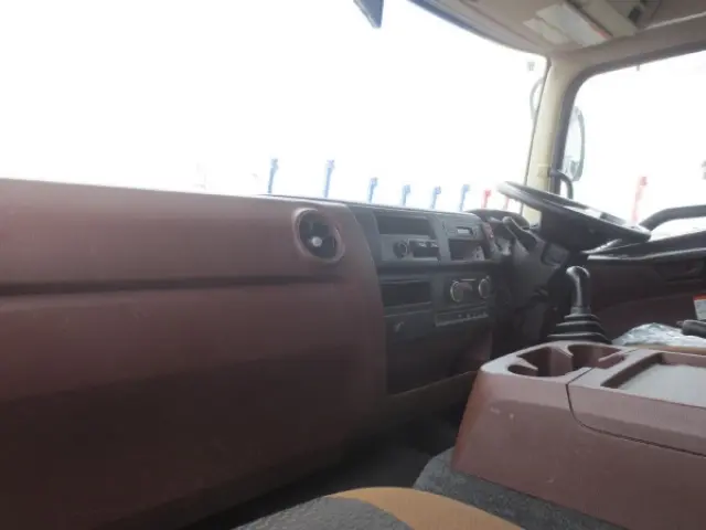 日野 レンジャー 2KG-FD2ABA(2WD)の写真16