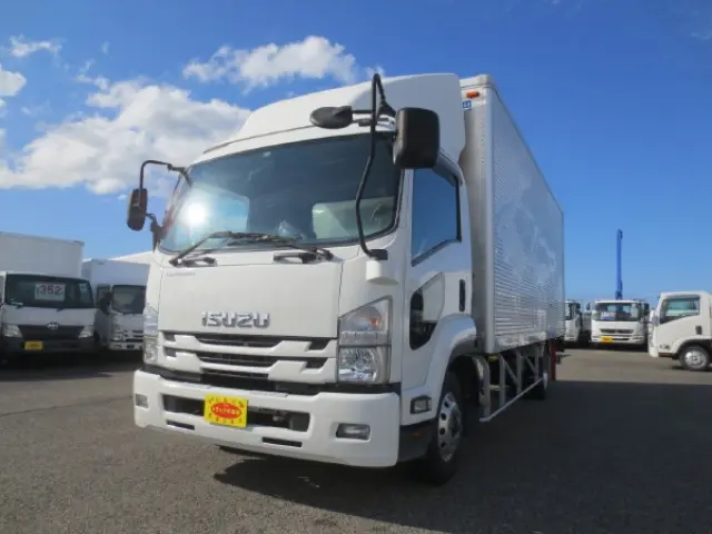 いすゞ フォワード TKG-FRR90S2(2WD)の写真1