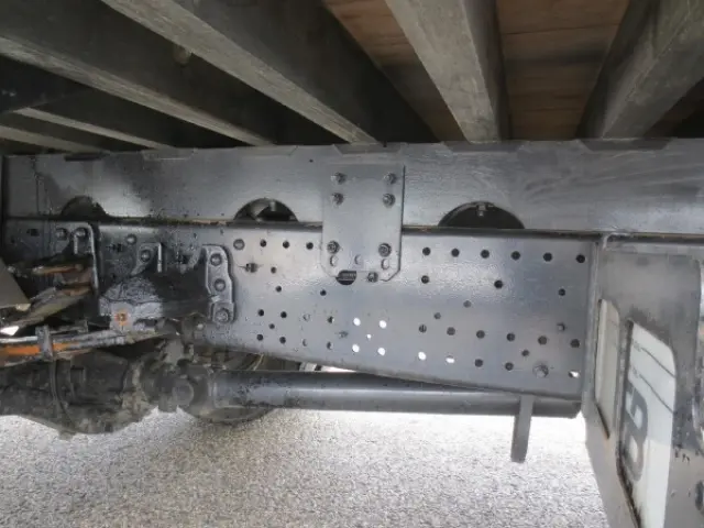 いすゞ フォワード 2RG-FRR90S2(2WD)の写真11