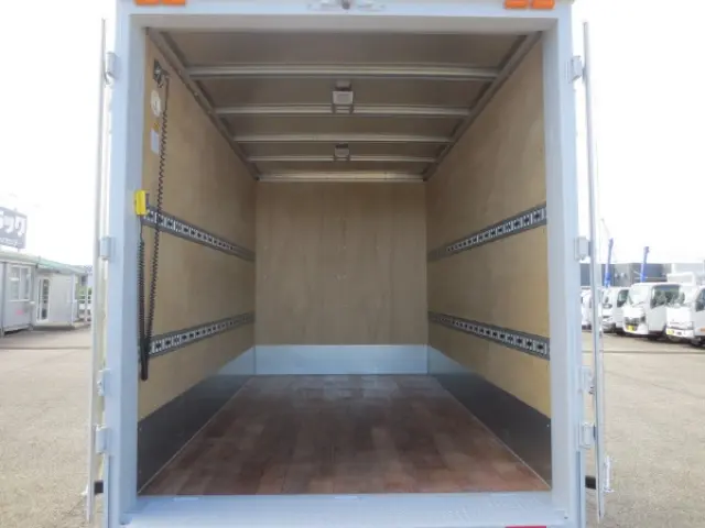 三菱 キャンター 2RG-FBA20(2WD)の写真11
