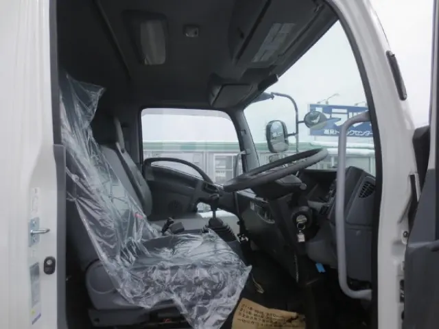 いすゞ フォワード 2RG-FRR90S2(2WD)の写真12