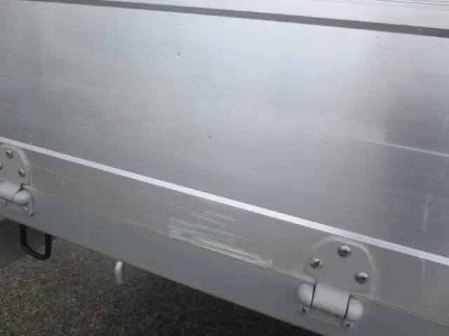 いすゞ フォワード 2RG-FRR90S2(2WD)の写真17