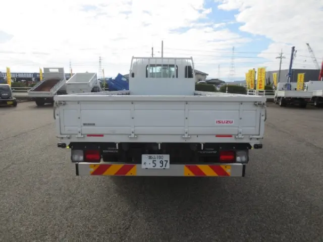 いすゞ フォワード 2RG-FRR90S2(2WD)の写真7