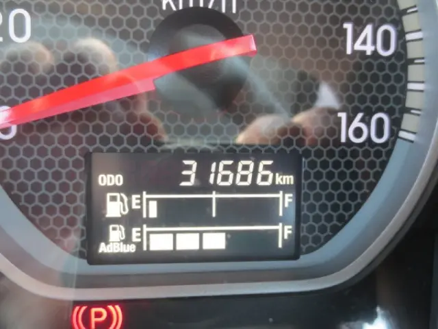 いすゞ フォワード 2RG-FRR90S2(2WD)の写真14