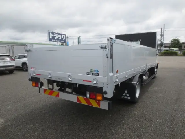 三菱 ファイター 2KG-FK62F(2WD)の写真4