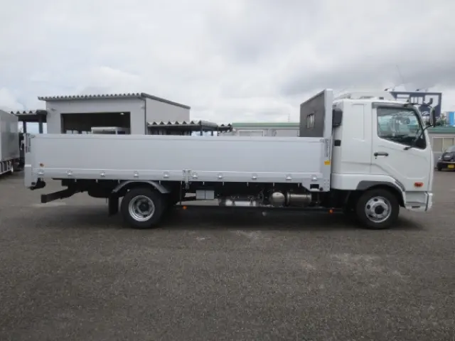 三菱 ファイター 2KG-FK62F(2WD)の写真8