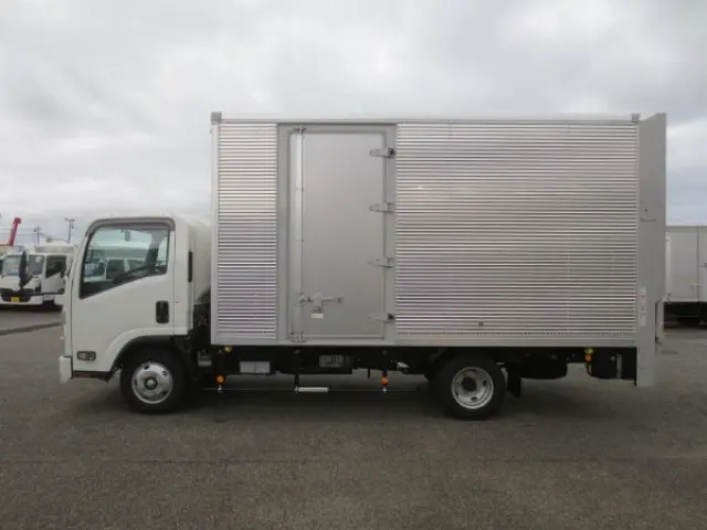 いすゞ エルフ 2RG-NPR88AN(2WD)の写真9