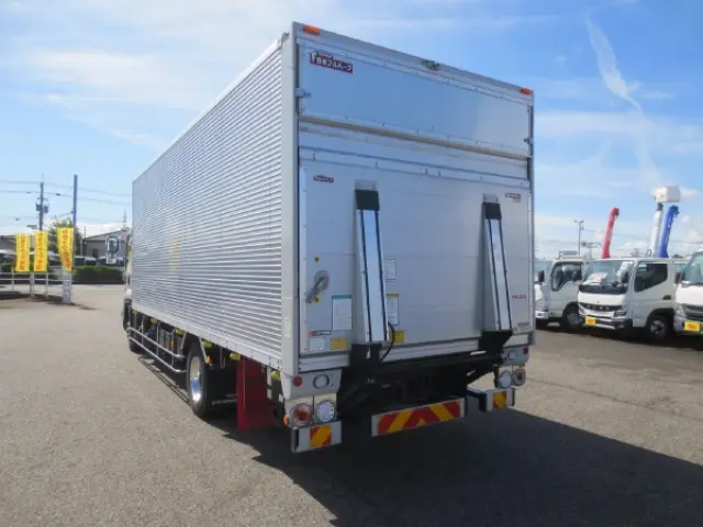 いすゞ フォワード 2RG-FRR90T2(2WD)の写真5