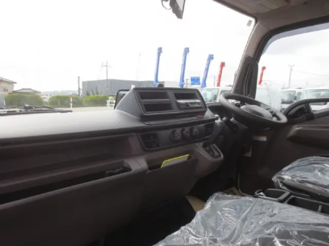 三菱 キャンター 2RG-FEB50(2WD)の写真13
