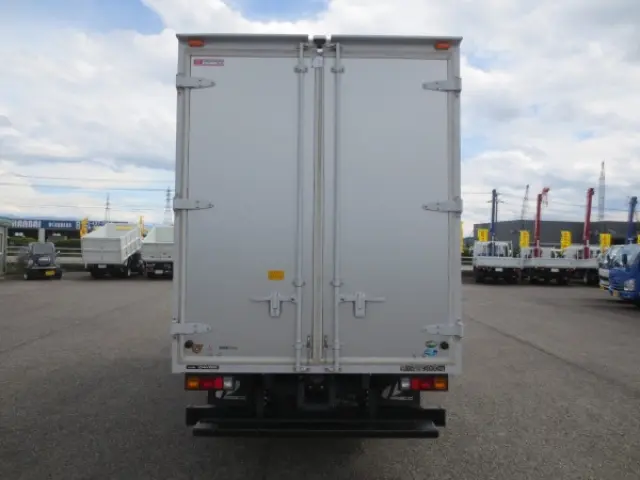 三菱 キャンター 2RG-FEA20(2WD)の写真7