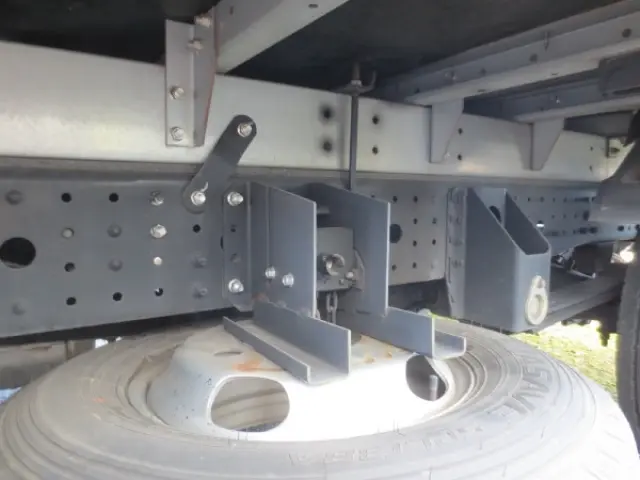 三菱 キャンター 2RG-FEA20(2WD)の写真11