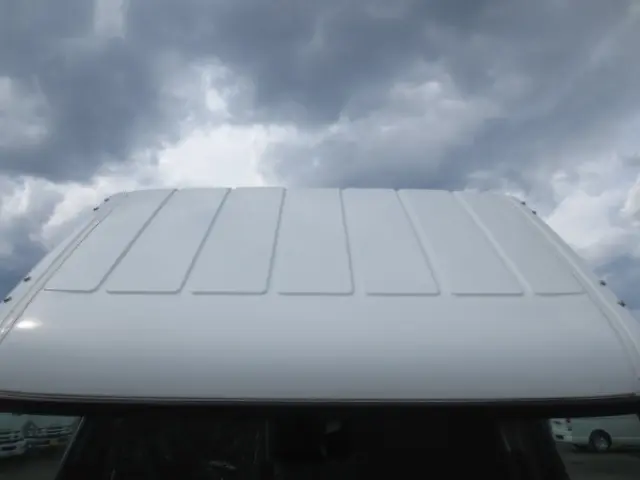 三菱 キャンター 2RG-FEA20(2WD)の写真15