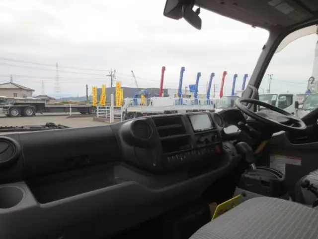 日野 デュトロ TPG-XZU700M(2WD)の写真16