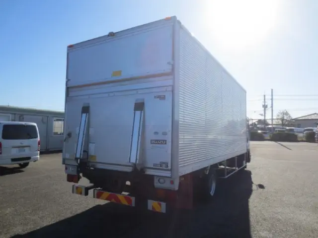 いすゞ フォワード TKG-FRR90S2(2WD)の写真4