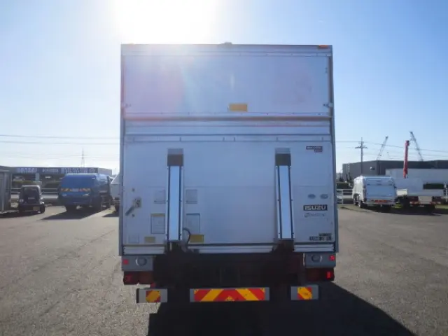 いすゞ フォワード TKG-FRR90S2(2WD)の写真7