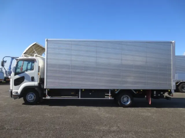 いすゞ フォワード TKG-FRR90S2(2WD)の写真9