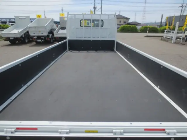 三菱 キャンター 2RG-FEB50(2WD)の写真10