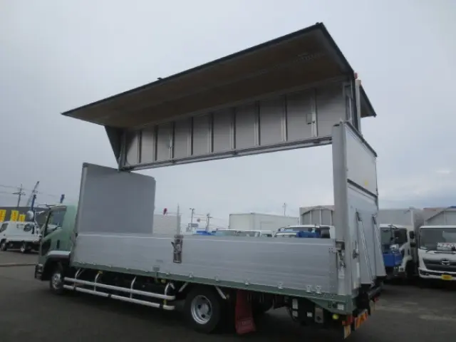 いすゞ フォワード 2RG-FRR90T2(2WD)の写真11