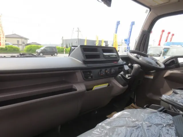 三菱 キャンター 2RG-FEB50(2WD)の写真13